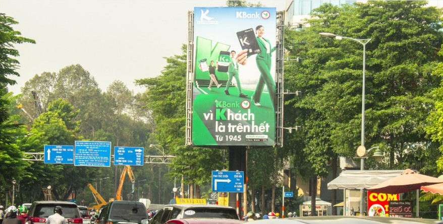 Billboard 69 Trần Quốc Hoàn