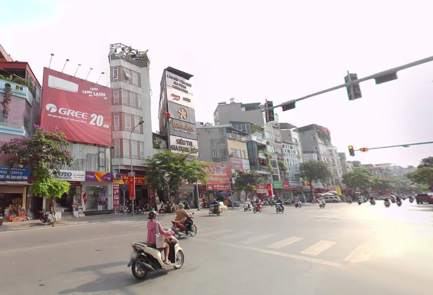 215 Thanh Nhàn 2