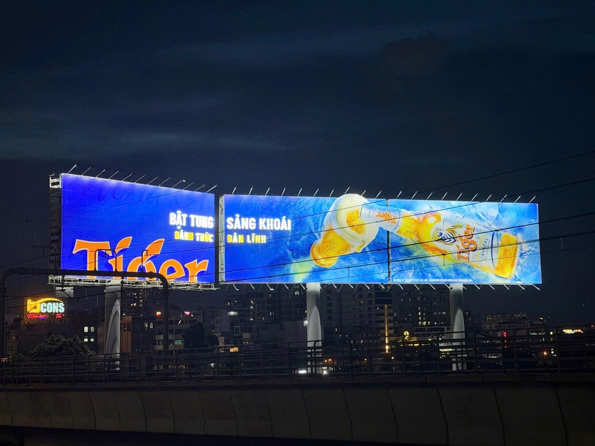 Cầu Sài Gòn – Tân Cảng 6 Billboard Cầu Sài Gòn