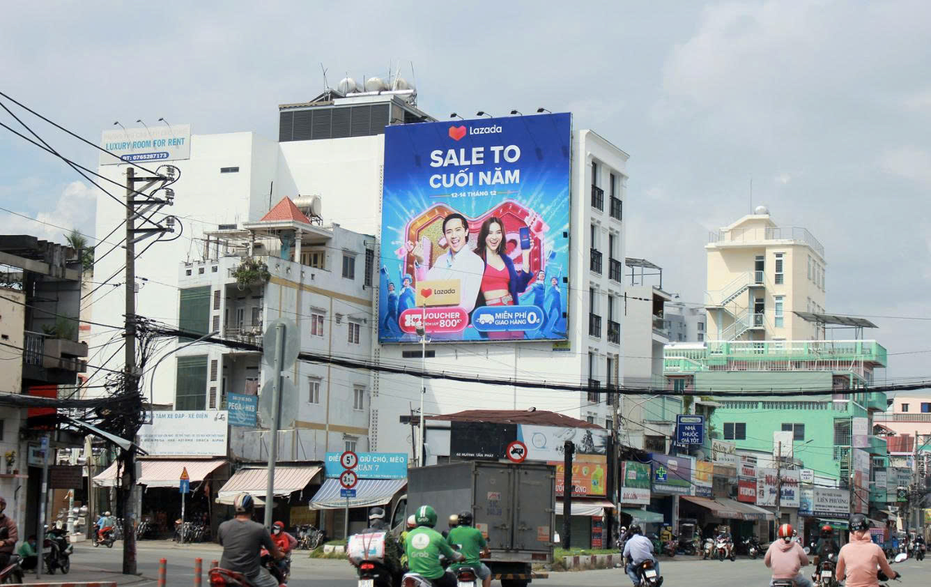 Vòng xoay cầu Tân Thuận 1 3