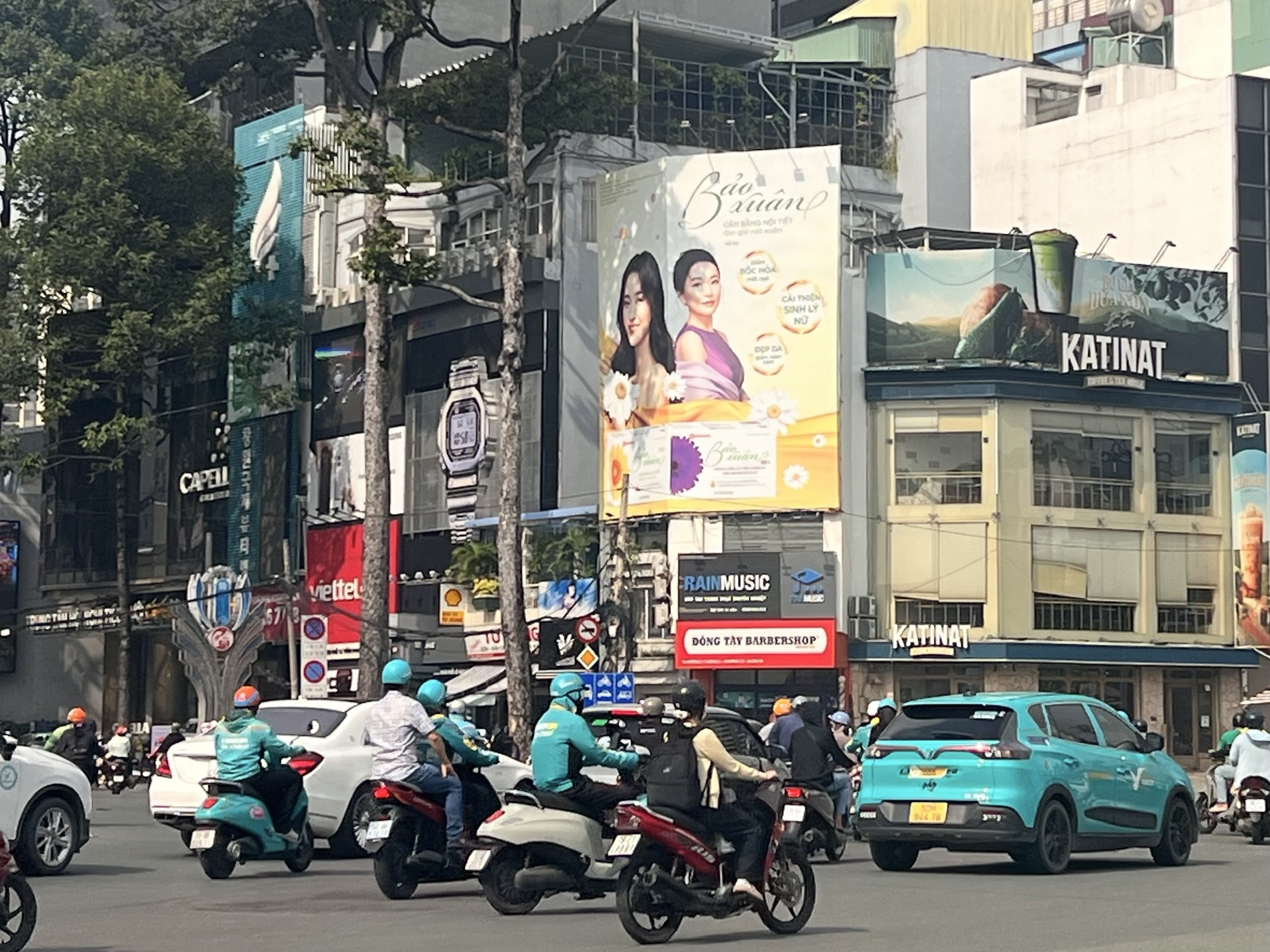 Pano Vòng xoay Dân Chủ