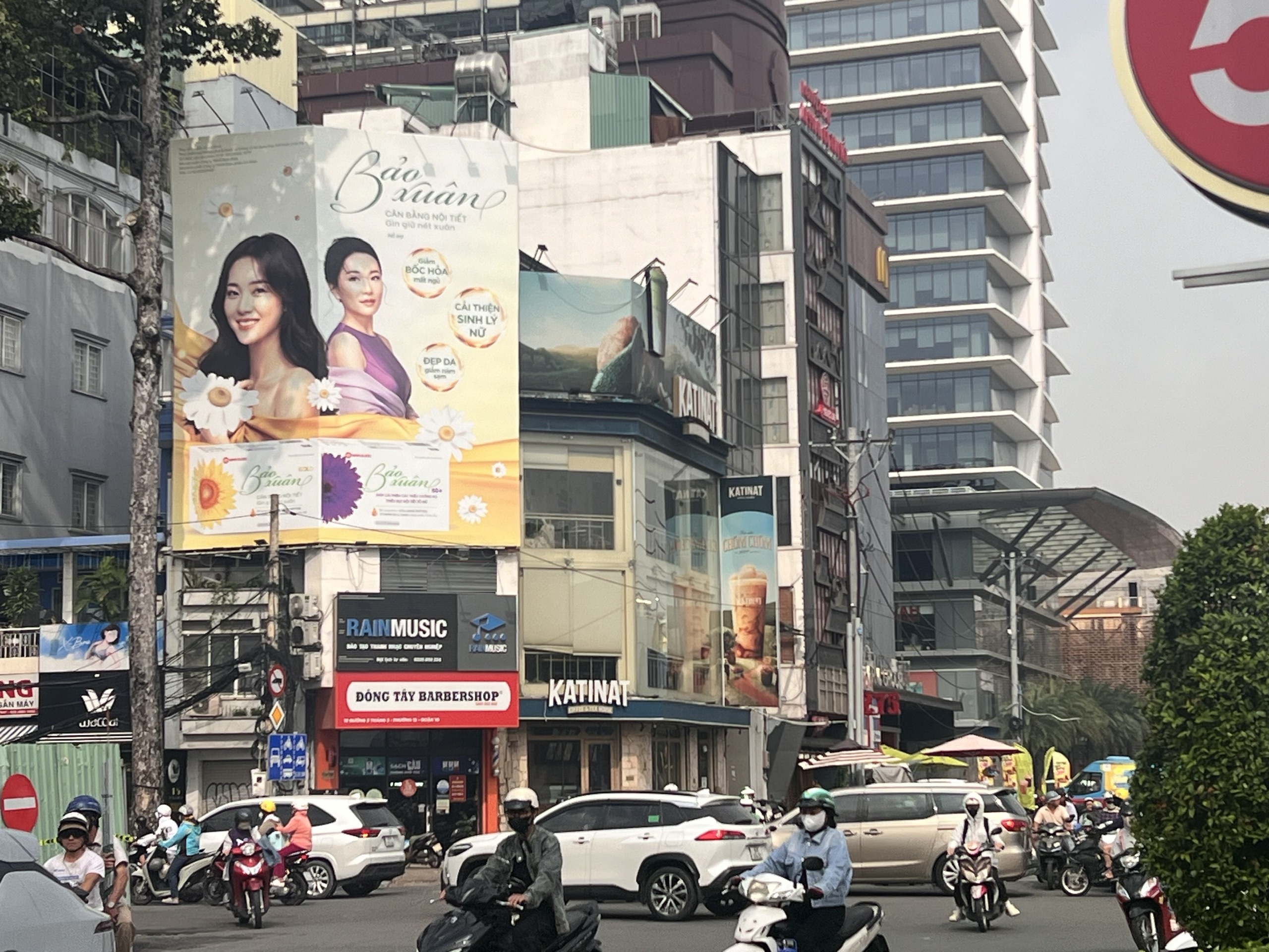 Pano Vòng xoay Dân Chủ